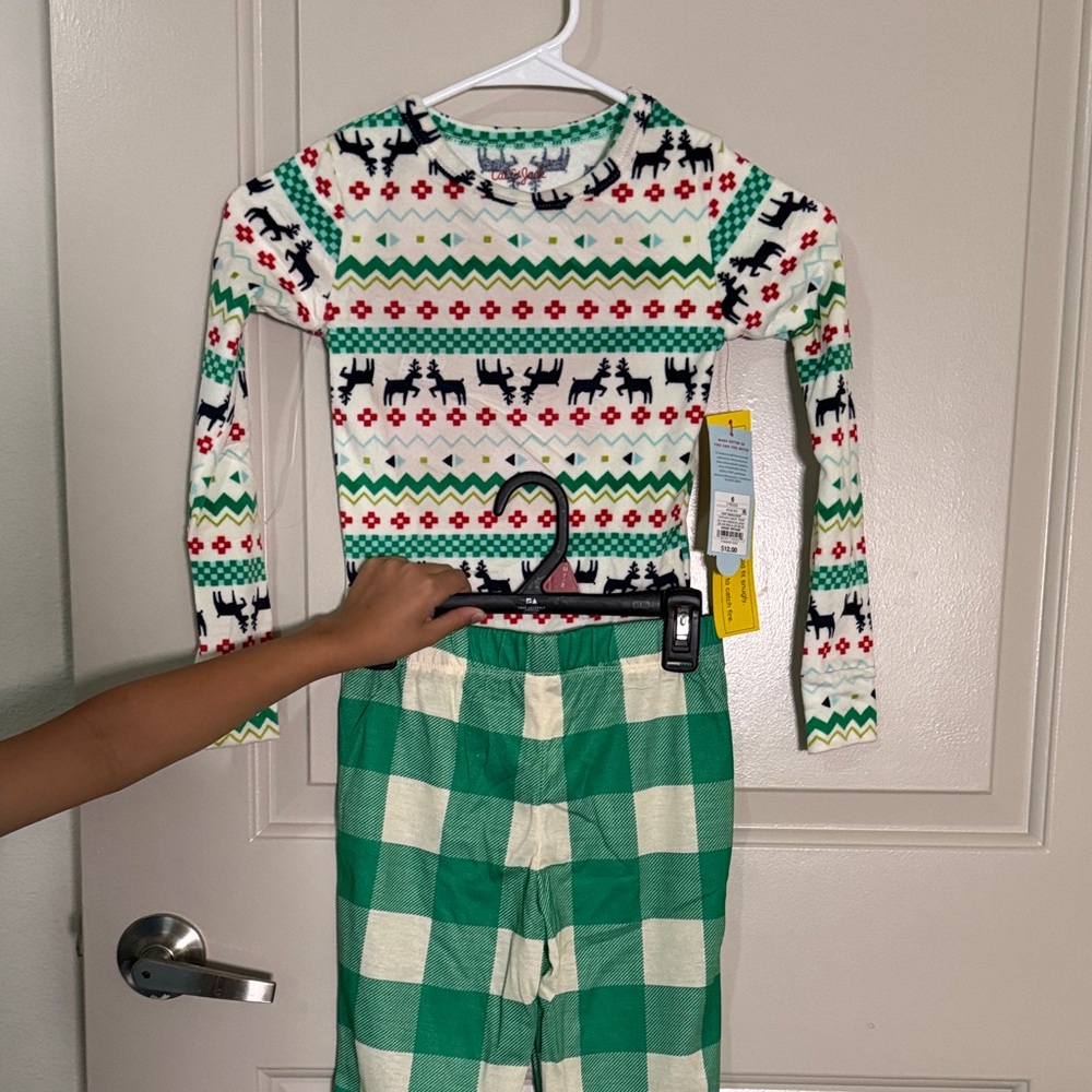Cat & Jack Holiday Reindeer PJs – Size 6 – NWT
